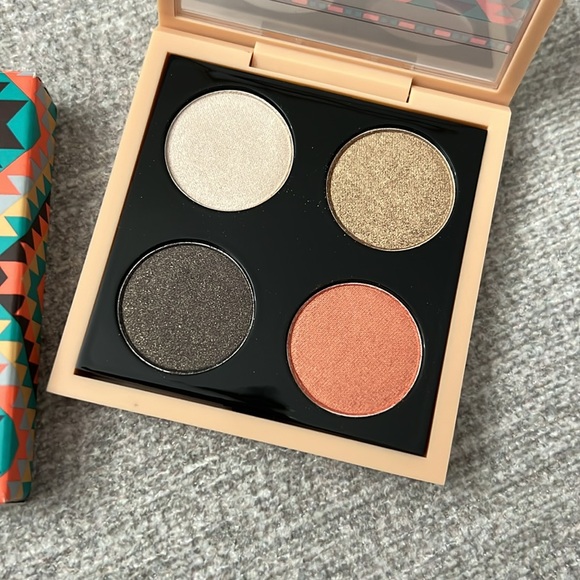 Mac Cosmetics Limited Edition Eyeshadow Quad Call of The Canyons 100% Authentic - Picture 2 of 4
